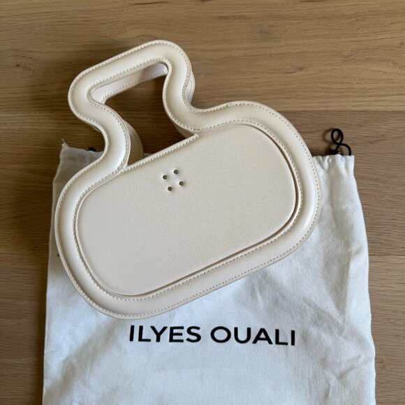 ILYES OUALI - Silhouette Bag in White - Picture 1 of 8